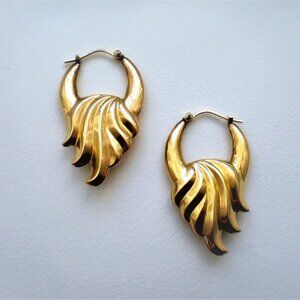 Vintage Designer CARLA Solid 14K Yellow Gold 1 1/2" Long Hoop Pierced EARRINGS